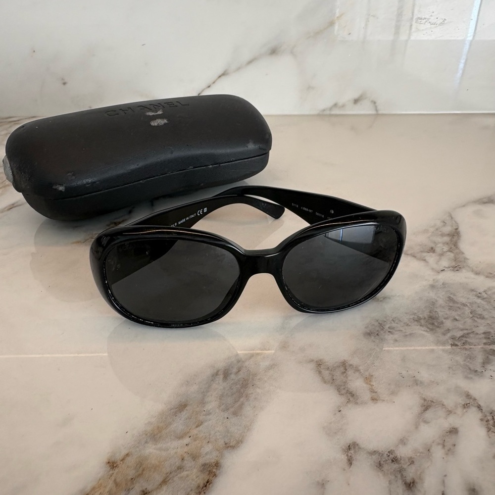CHANEL 5113 Camellia Black Sunglasses CC Logo Floral Detail Vintage - Picture 4 of 13